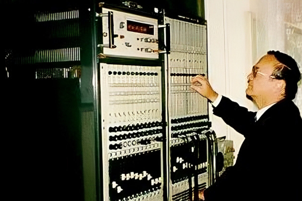 R. R. - Opera Electronica